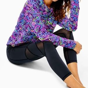 Lilly Pulitzer Luxletic Weekender Mid Rise size small